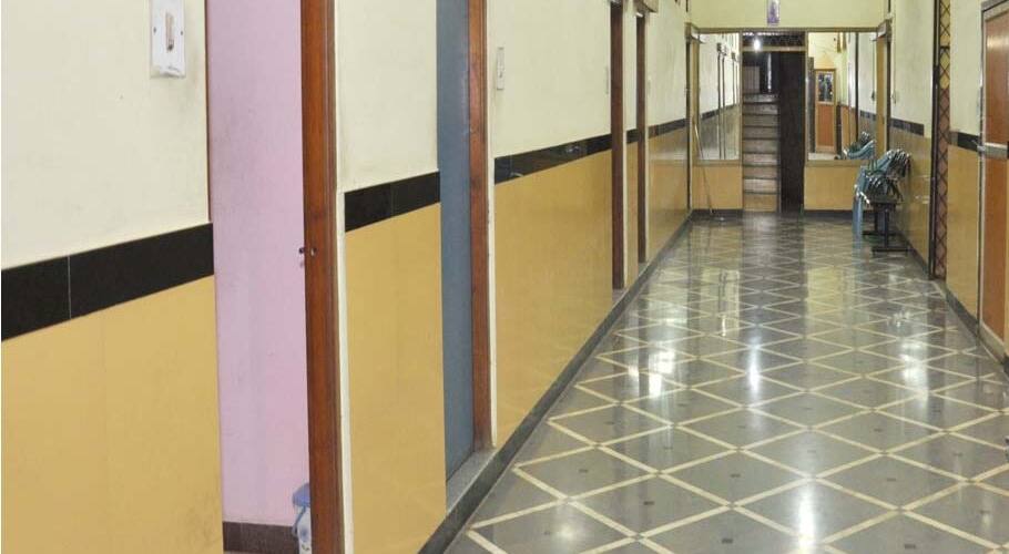 Hotel Aradhana Deluxe, Bagalkot 4